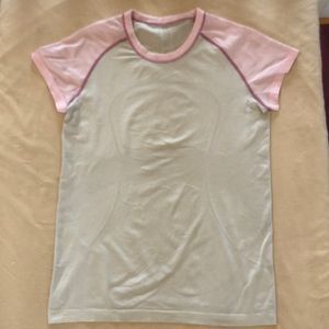 Lululemon short sleeve top